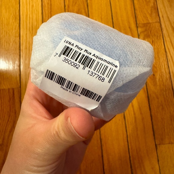 FOREO LUNA play plus aquamarine BRANDNEW - Picture 2 of 2